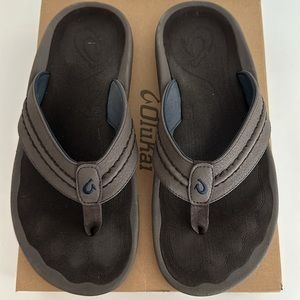 Men’s Olukai Hokua Sandals Size 10
